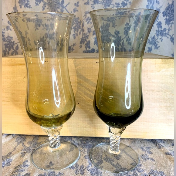 VTG Set of 6 Tulip Shaped Multicolored Glasses Twisted Stems Rainbow - Picture 5 of 7